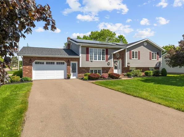 102 Crozier Dr, Summerside, PE C1N 5S1