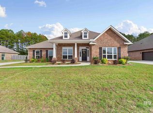 1825 Amelia Dr E, Mobile, AL 36695