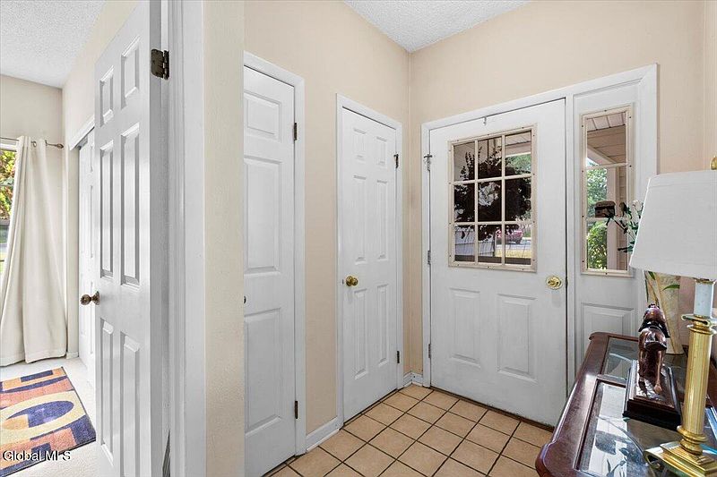 4th image of 1512 Hampton Place Boulevard