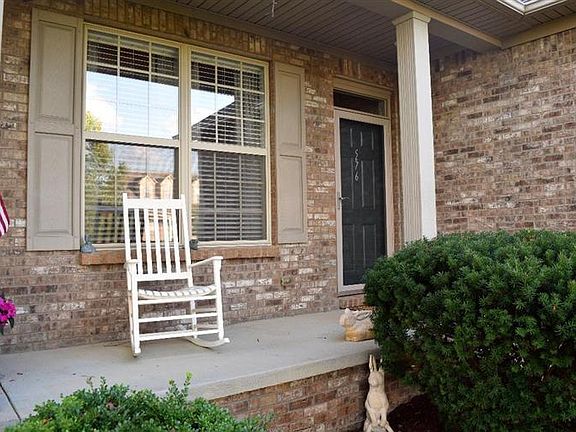 4th image of 576 Southpoint Dr