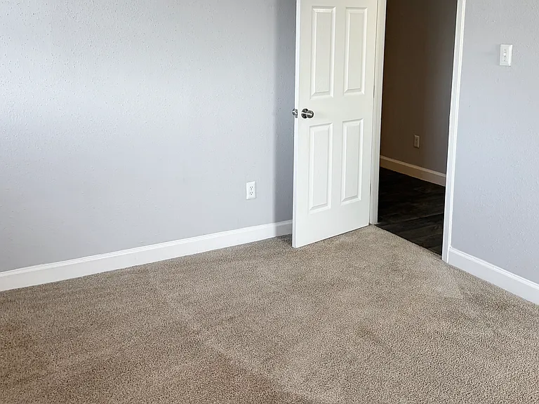 Belmont Place — Photo 37