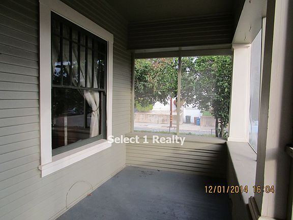 4th image of 500 W 7th St
