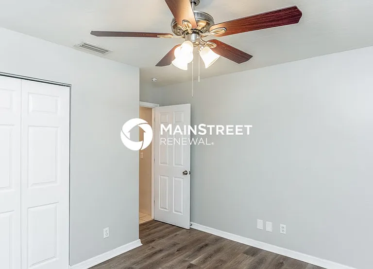 7270 Mauna Loa Blvd — Photo 10