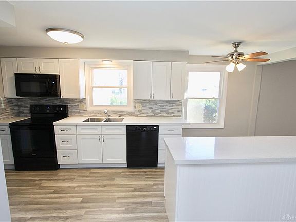 4th image of 6447 Waywind Dr