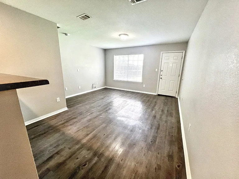 4011 Preferred Pl — Photo 12