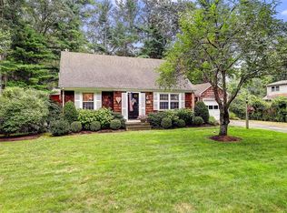 331 New Meadow Rd, Barrington, RI 02806