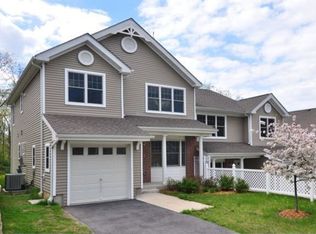 32 Northwind Rd, Yonkers, NY 10710