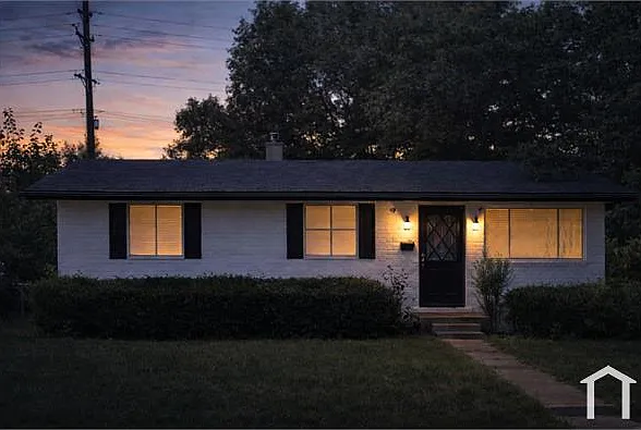 10439 Lilac Ave — Photo 1