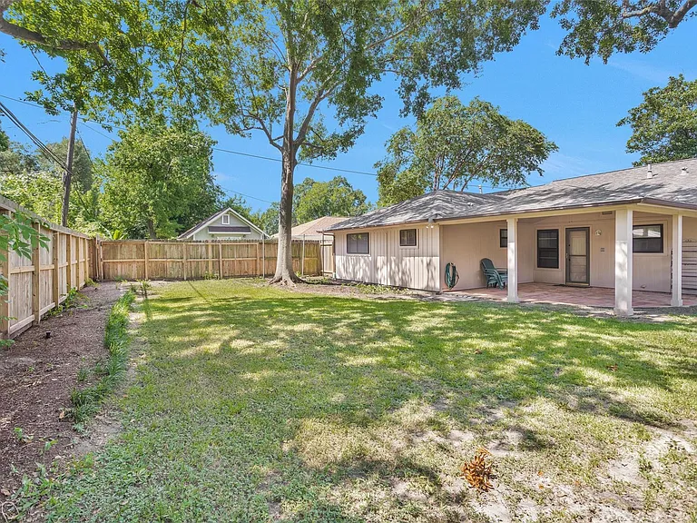1410 Spillers Ln — Photo 28