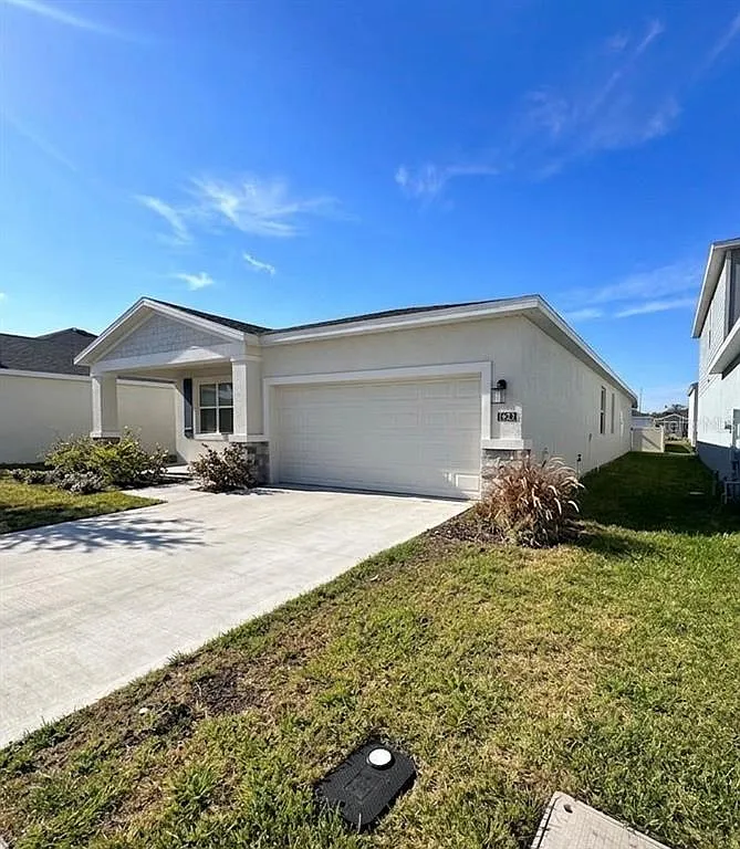 4 bed, 3.0 bath, 2150 sqft, $2,700 — Photo 3