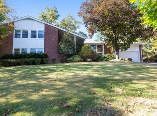 256 Broadfield Rd, New Rochelle, NY 10804