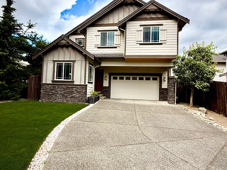 229 157th Pl SW — Photo 1