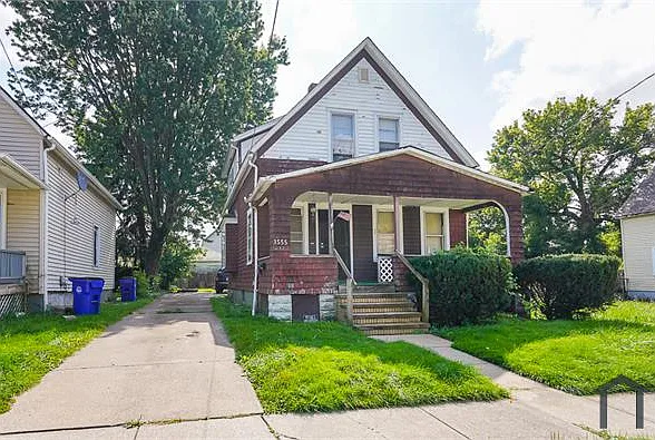1 bed, 968 sqft, $984 — Photo 2