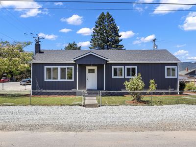 514 E 2nd Ave, Riddle, OR, 97469