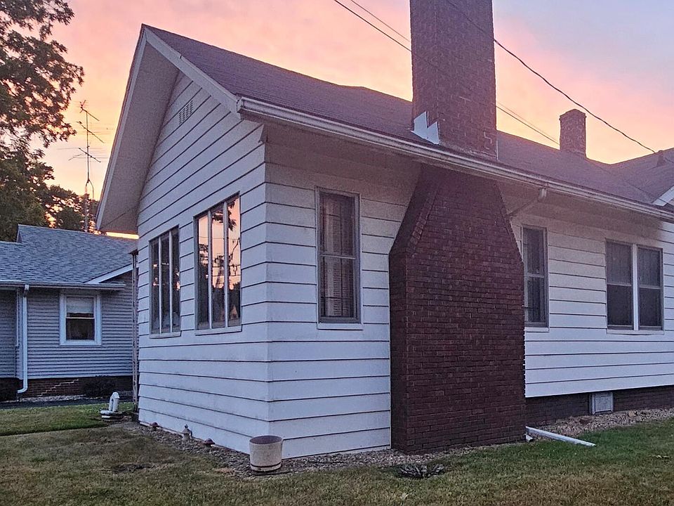 2nd image of 1317 2nd St