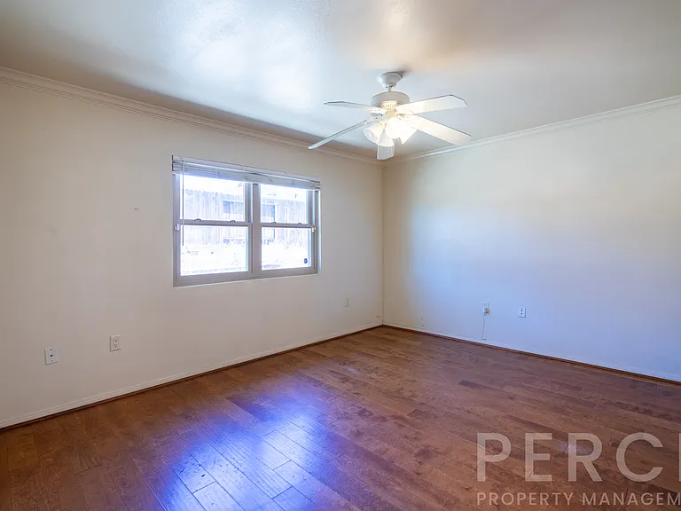 2510 E Devonshire Ave — Photo 18