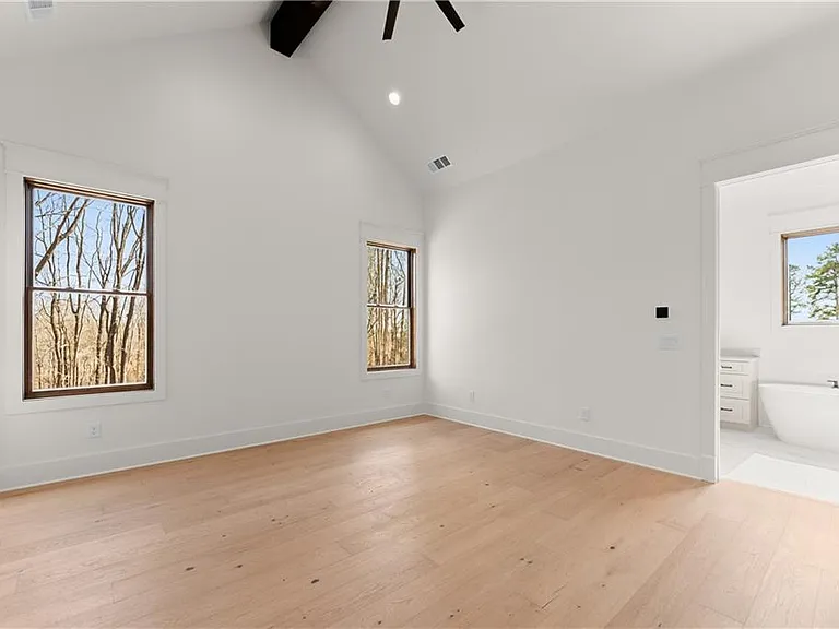 3255 Tanners Mill Rd — Photo 35