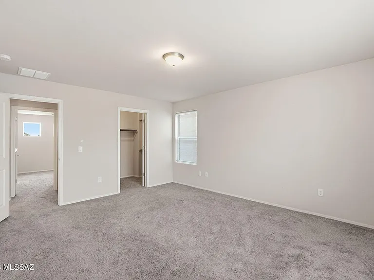 2815 N Fair Oaks Ave — Photo 20