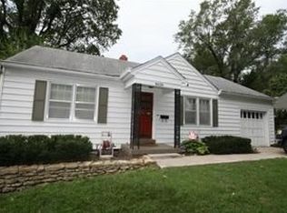 8626 Maiden Ln, Kansas City, MO 64114