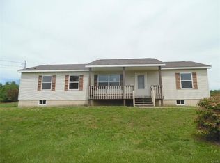 2546 Fairyland Rd, Lehighton, PA 18235