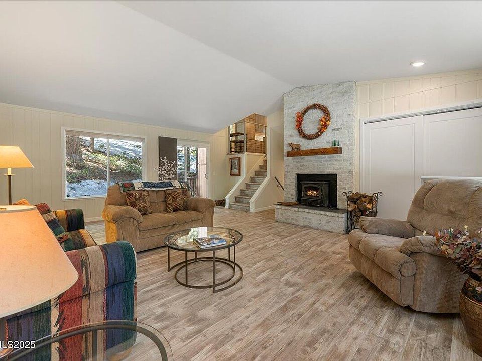 べんじゃみん! 226 S Benjamin Dr, Stateline, NV 89449 | Zillow