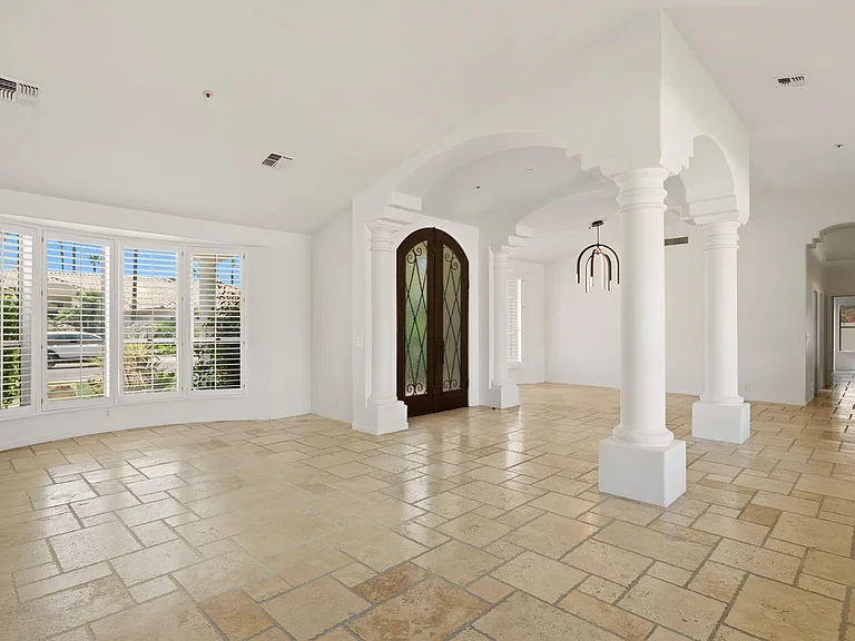 8638 E Dahlia Dr — Photo 5