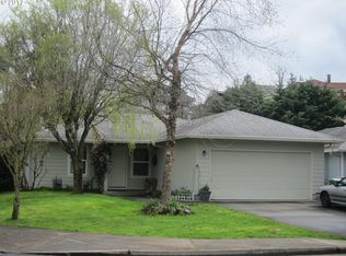 258 S 4th St, Saint Helens, OR 97051