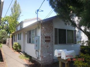 6835-6839 SE Woodstock Blvd, Portland, OR
