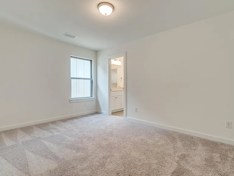 4807 Alliance St — Photo 9