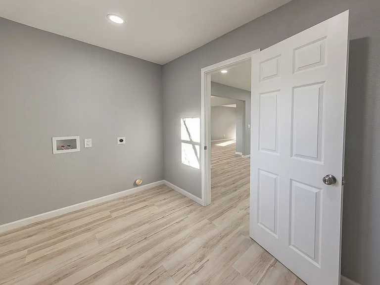 5409 Avenue D — Photo 8