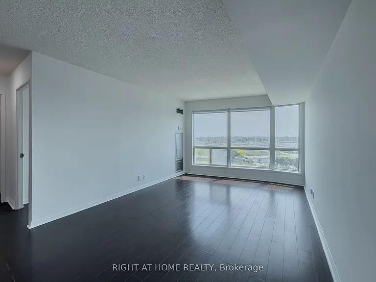 8 Lee Centre Dr #1008 — Photo 10