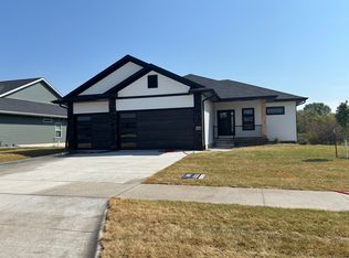 1060 Harrison St, North Liberty, IA 52317