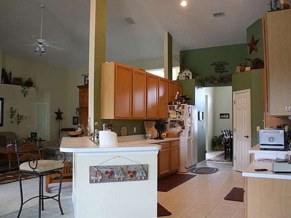 4th image of 9833 Montclair Cir