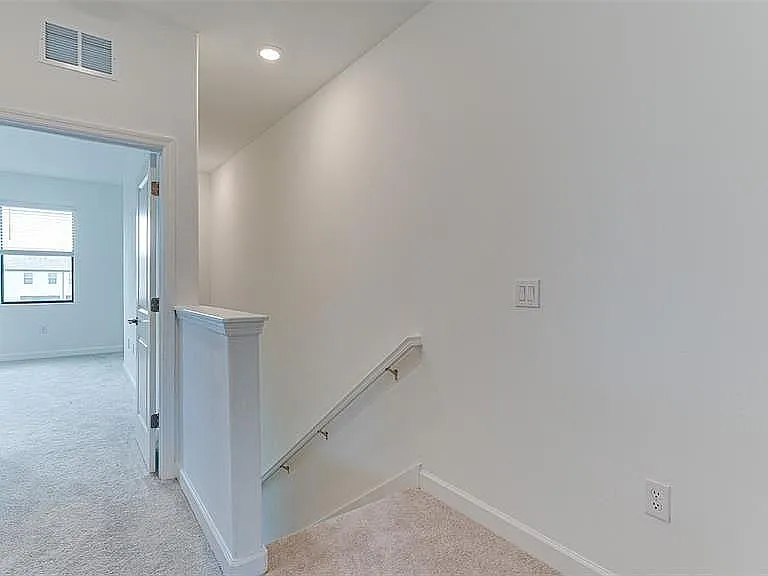 15235 Sunny Day Dr — Photo 11