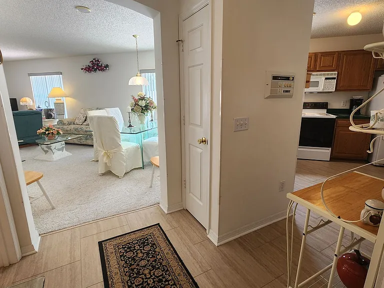 614 Delgado Ave — Photo 8