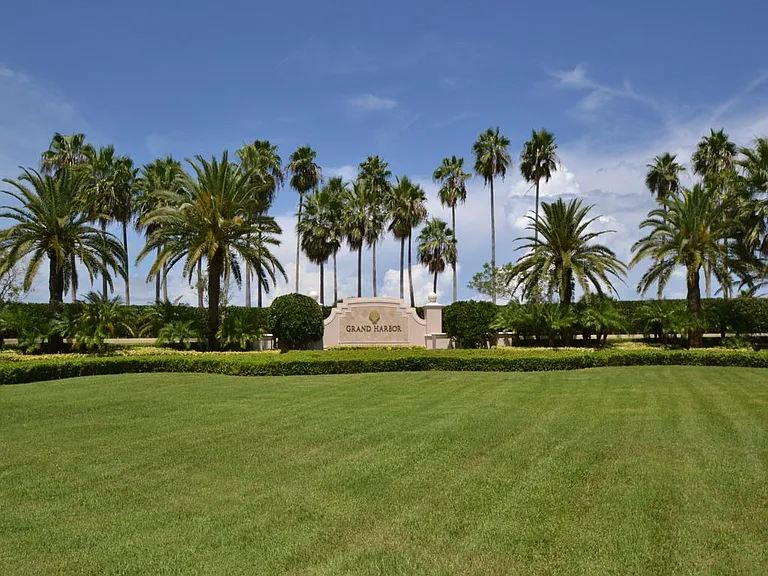 5250 E Harbor Village Dr #102 — Photo 27