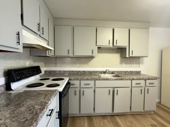 1897 Old State Rd, Dauphin, PA 17018