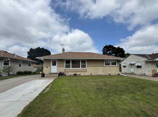 2051 Suburban Ave, Saint Paul, MN 55119