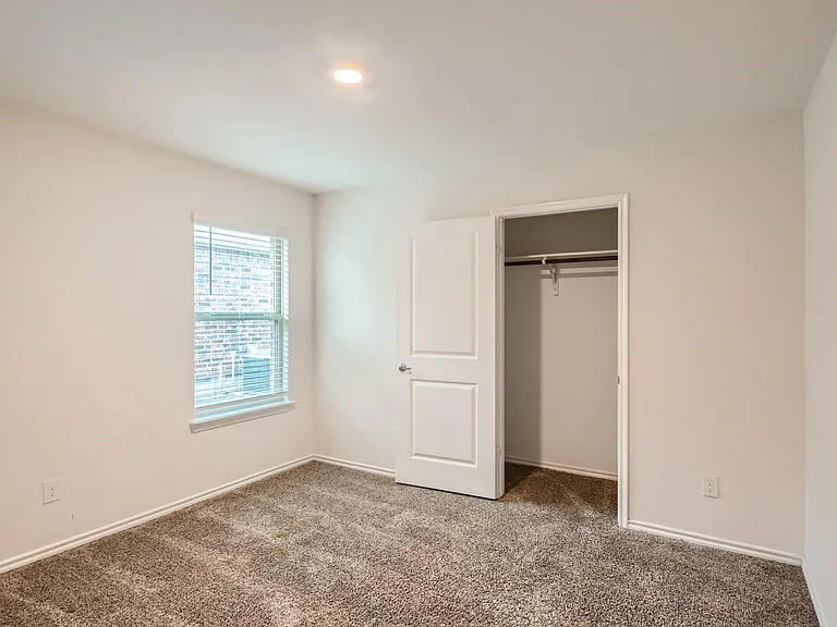 2310 Hankinson Ln — Photo 26