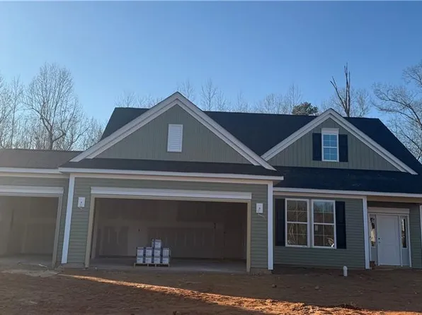 133 Starhaven Ct, Advance, NC 27006