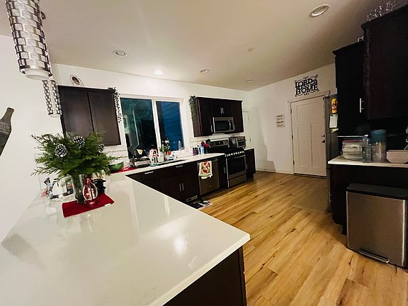 2nd image of 5219 East Dr