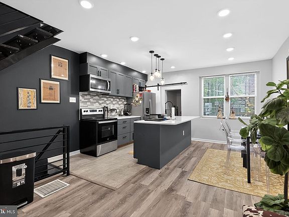 5th image of 5637 Belmar Ter