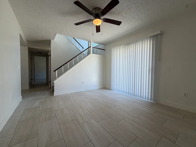 15176 Oakwood Ln — Photo 7