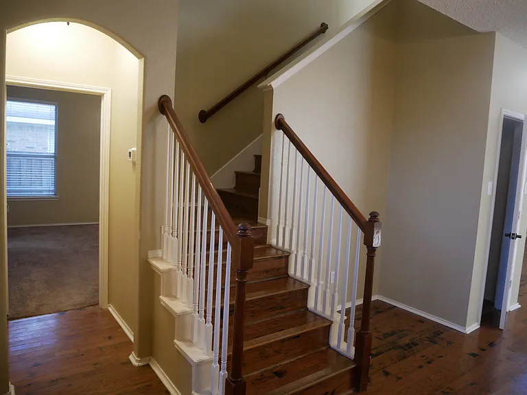 7135 Saint Augustine Dr — Photo 4