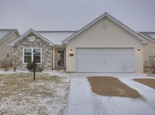 706 Newton Dr, Champaign, IL 61822