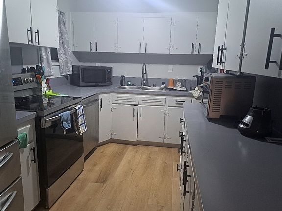 3rd image of 511 Flint Way