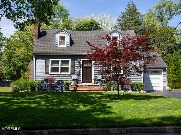 4th image of 15 Sickles Place