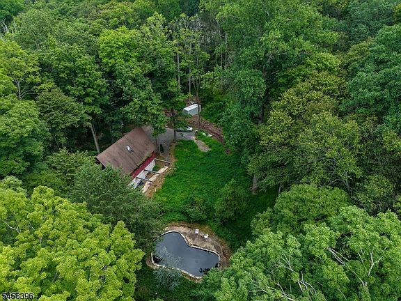 3rd image of 27 Worman Rd