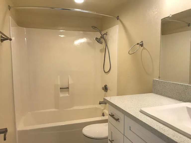 49 S Craig Ave #4 — Photo 19