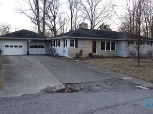121 Woodland Dr, Antwerp, OH 45813